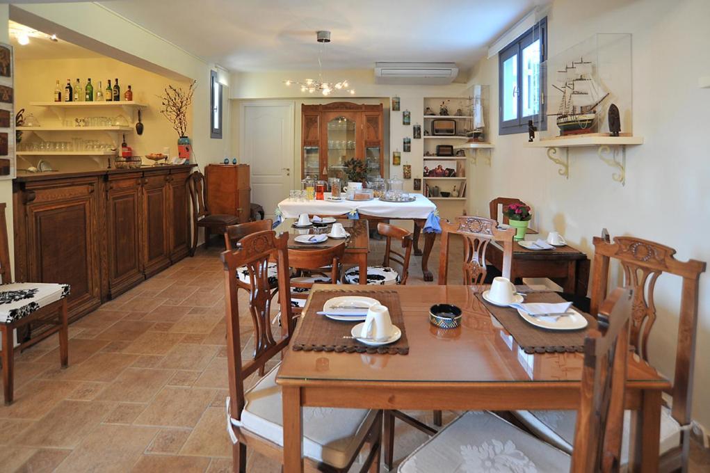 Fistikies Holiday Apartments Aegina Buitenkant foto
